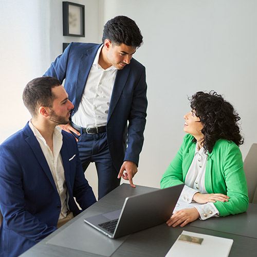 custom applications and services_square